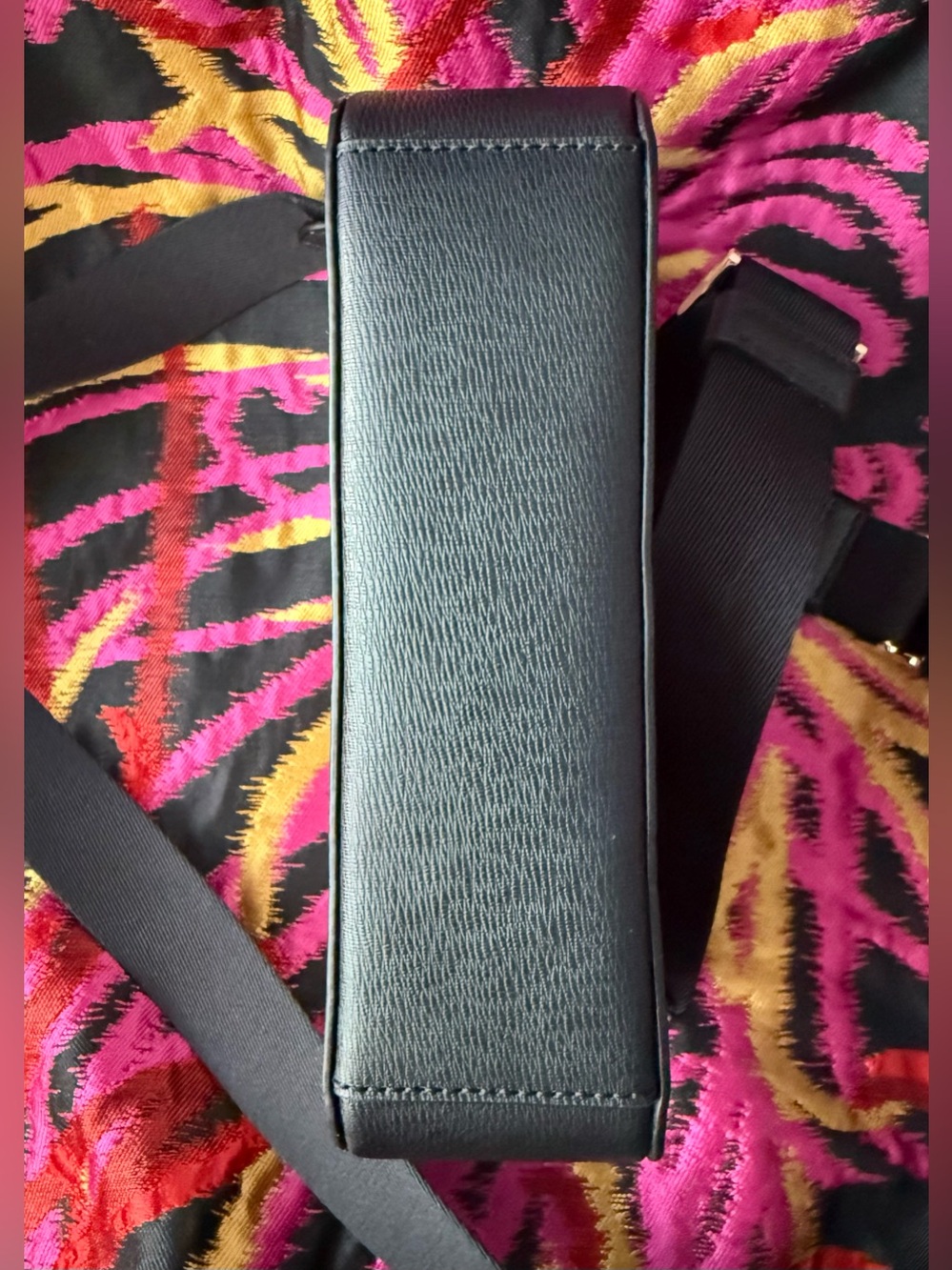 Kate Spade x Disney Beauty And The Beast Mini Camera Bag - Picture 3 of 5